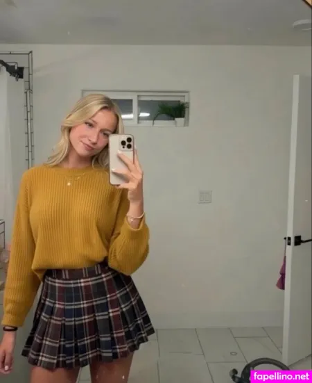 Charmadope OnlyFans Thumbnail #H8C1zHLCrG