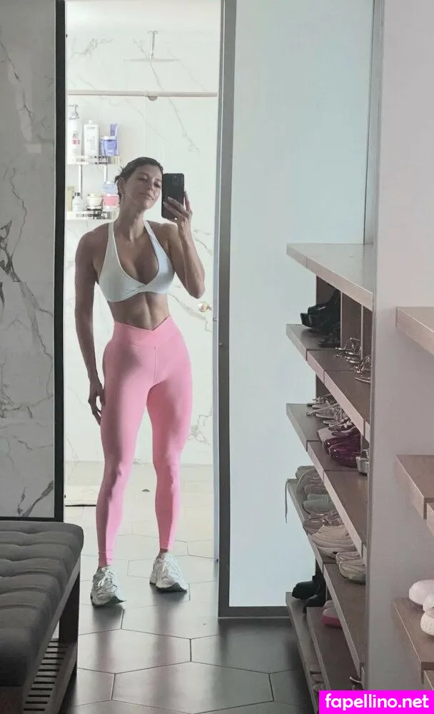 charming_ale Nude Leaked OnlyFans Photo #1JH3FT1zuv