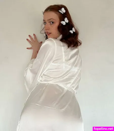 Charming Flower OnlyFans Thumbnail #rLmn1ajyno