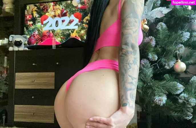 Charming Megan OnlyFans Thumbnail #5Y1NvHfeqc