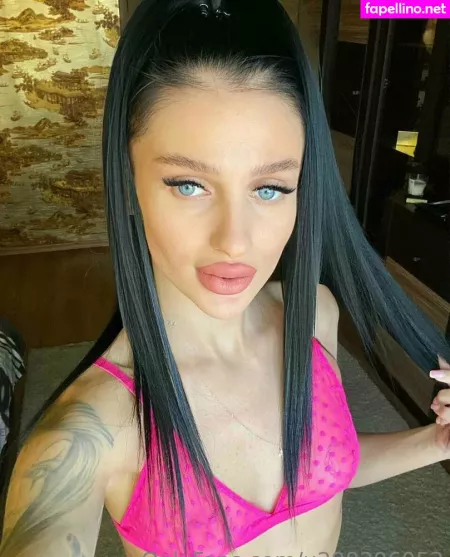 Charming Megan OnlyFans Thumbnail #HBQGQNxzXK