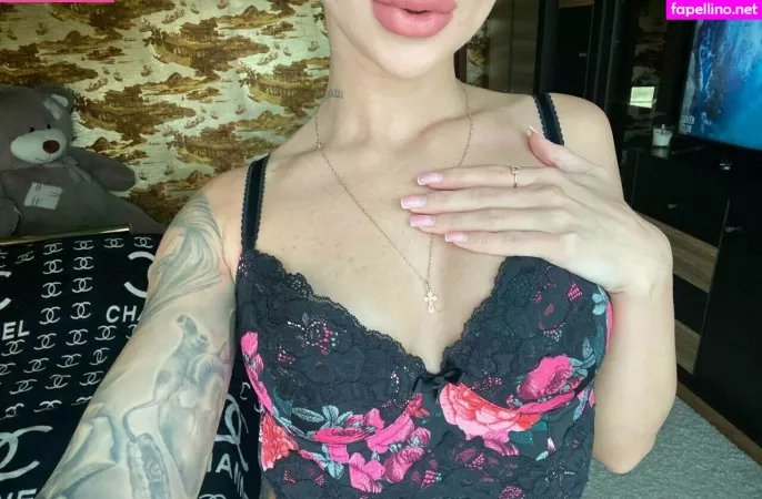 Charming Megan OnlyFans Thumbnail #urVTe2LArh