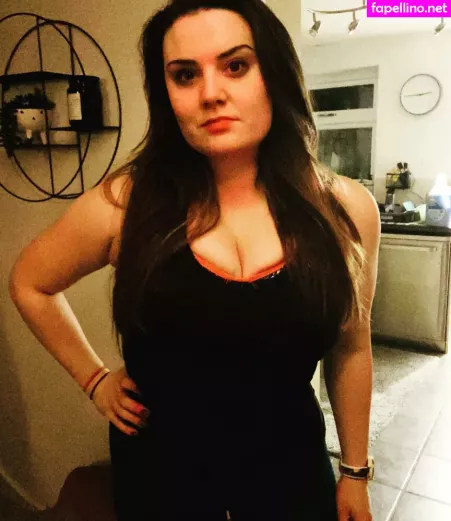 Charzi OnlyFans Thumbnail #M7brp0y9tN