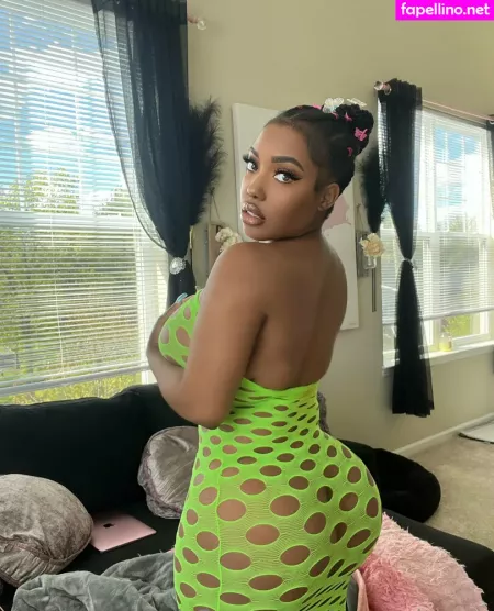 Chawandaxoxo OnlyFans Thumbnail #0vFr9I6Vif