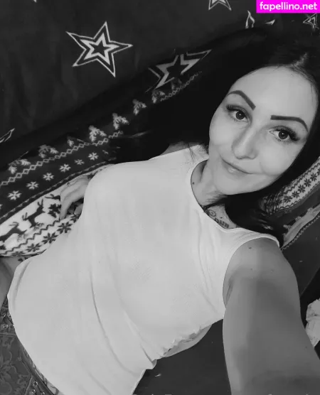 Cheeky Charlotte OnlyFans Thumbnail #H2WXACqerE