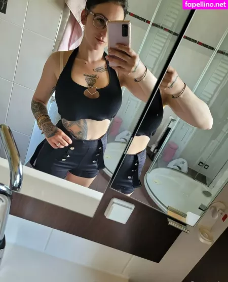 Cheeky Charlotte OnlyFans Thumbnail #LC2kwrA38x