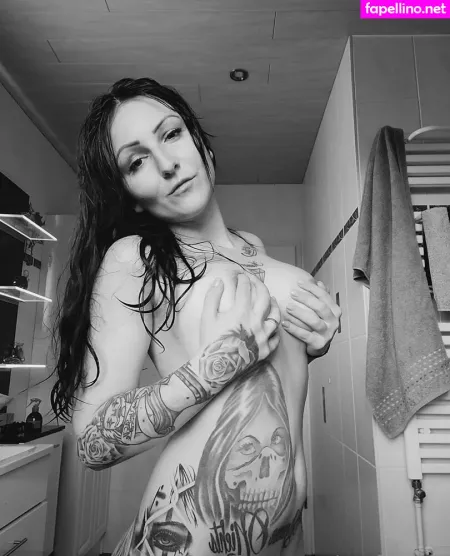 Cheeky Charlotte OnlyFans Thumbnail #eHQSfp9EoA