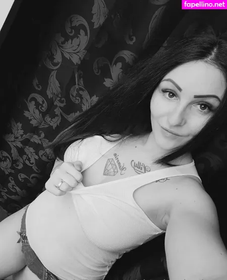 Cheeky Charlotte OnlyFans Thumbnail #nWfDINTCHP