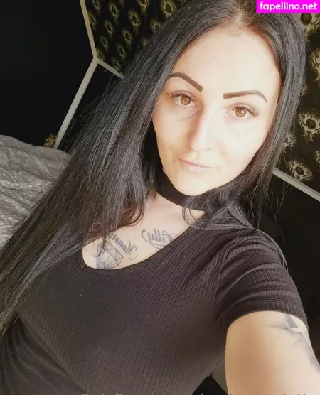 Cheeky Charlotte OnlyFans Thumbnail #xgtWPjL7tf