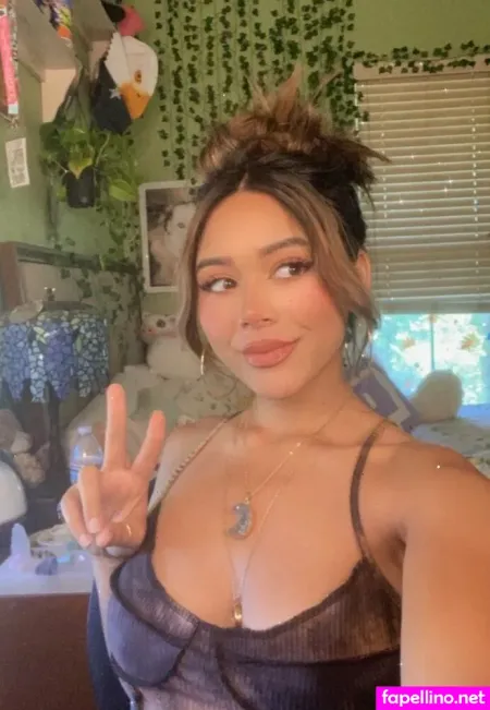 Chellchee 1 OnlyFans Thumbnail #s6SPkE2P3C