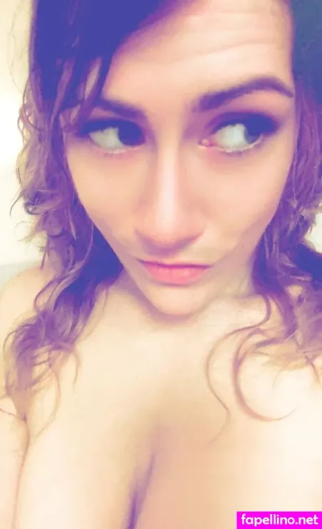 Chellebell420 OnlyFans Thumbnail #bPkngYRp6M