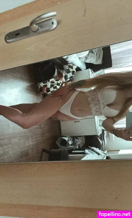 Chellie Love OnlyFans Thumbnail #jEcVbM7frF