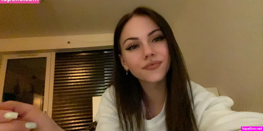 Chellie Michi Main Profile Photo