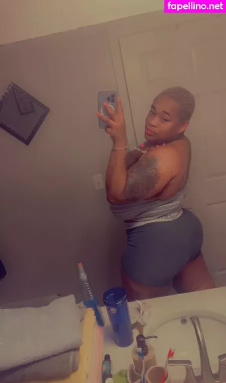 Chellmzdonald OnlyFans Thumbnail #RRkjO82X37