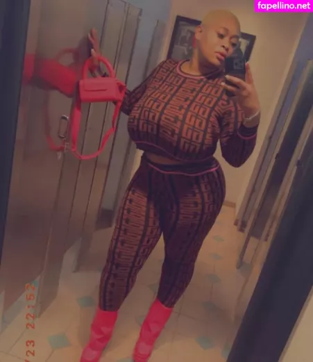 Chellmzdonald OnlyFans Thumbnail #maA7DGWFEf