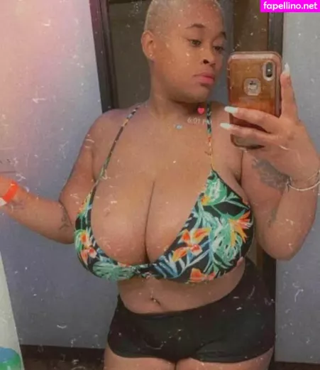 Chellmzdonald OnlyFans Thumbnail #vIj8lpRVcH