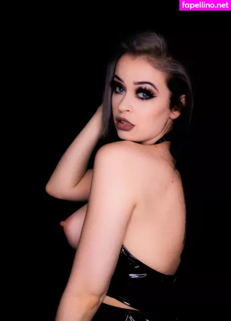 Chellofoxx OnlyFans Thumbnail #BWlsJPDCDb