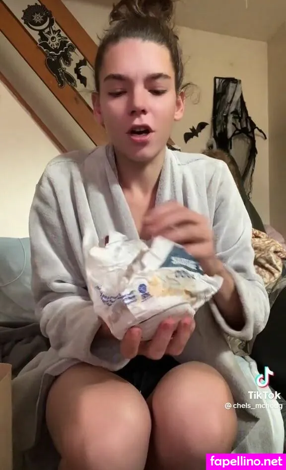 chels_mchodg_official Nude Leaked OnlyFans Photo #X0ZQK4WzLi