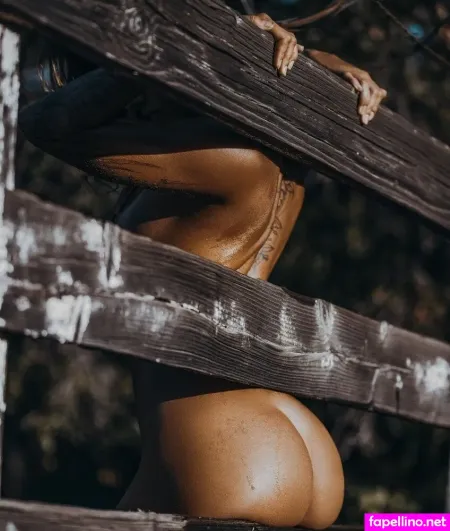 Chelsea Conrad OnlyFans Thumbnail #r4EJTV5plJ