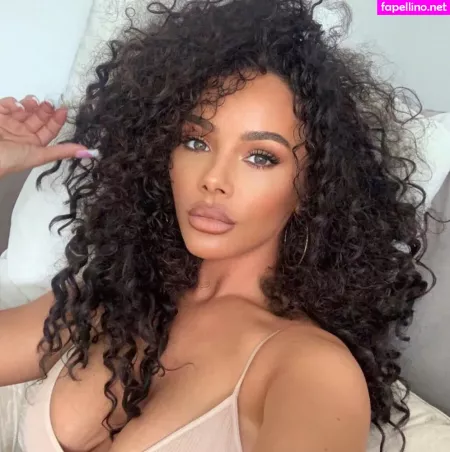Chelsea Healey OnlyFans Thumbnail #IsZKbYlnN0