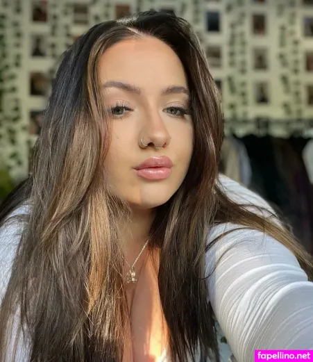 Chelsea Leigh OnlyFans Thumbnail #7gUsaGGBLU