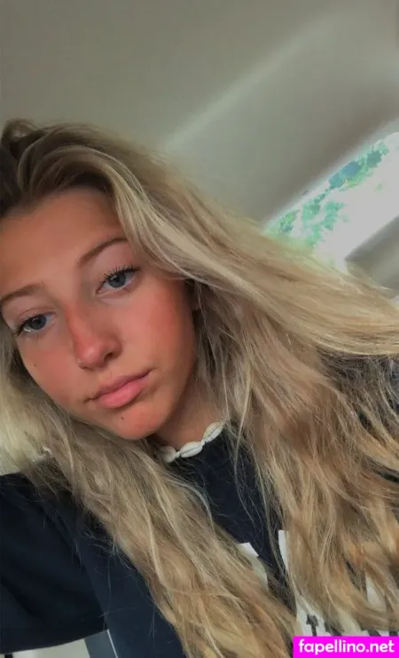 Chelsea Mariani OnlyFans Thumbnail #1tDlwyhema