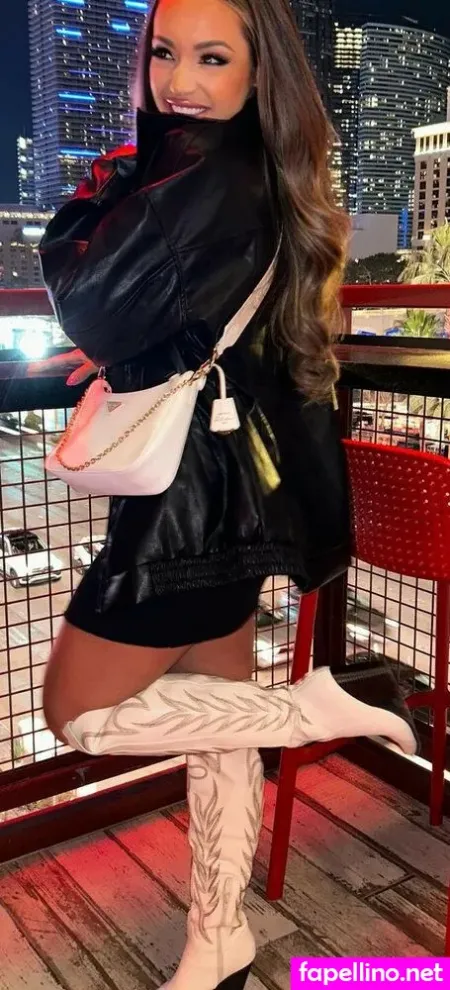 Chelsea Sommers OnlyFans Thumbnail #1iN2Eey6Hy