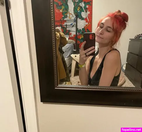 Chelsea Wallace OnlyFans Thumbnail #3TXd9rKl0l