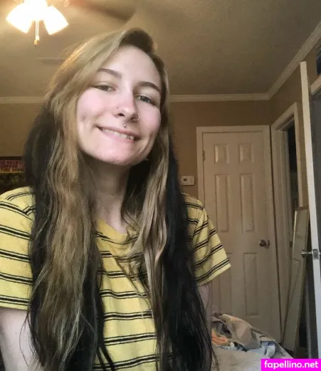 Chelsea Wallace OnlyFans Thumbnail #NRZsX06lih