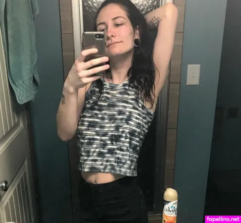 Chelsea Wallace OnlyFans Thumbnail #ZDujyfPmR7