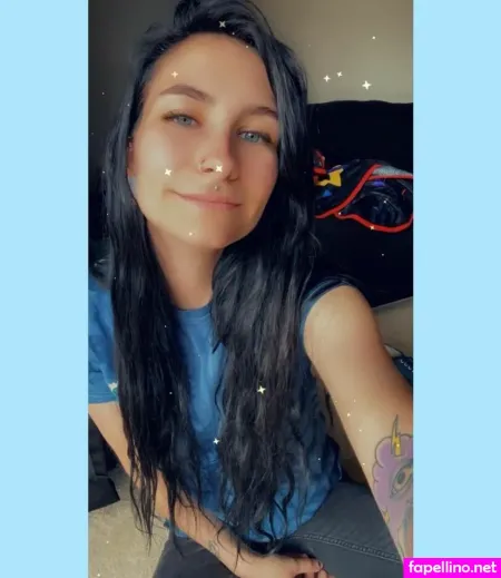 Chelsea Wallace OnlyFans Thumbnail #eDGSX011My