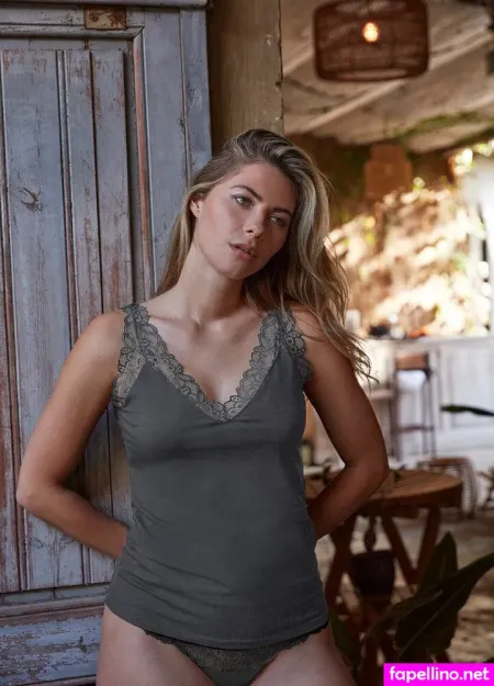 Chelsey Emily OnlyFans Thumbnail #r3WNHUk2u1