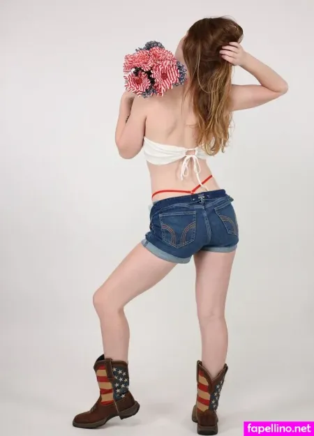 Chelseymarieofficial OnlyFans Thumbnail #Hph76c4OL3