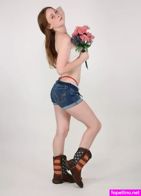 Chelseymarieofficial OnlyFans Thumbnail #KeBLoOg7qC