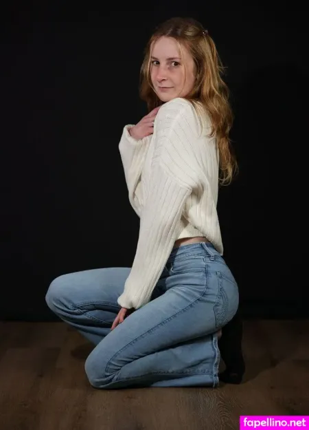 Chelseymarieofficial OnlyFans Thumbnail #RGSTqU5Oda