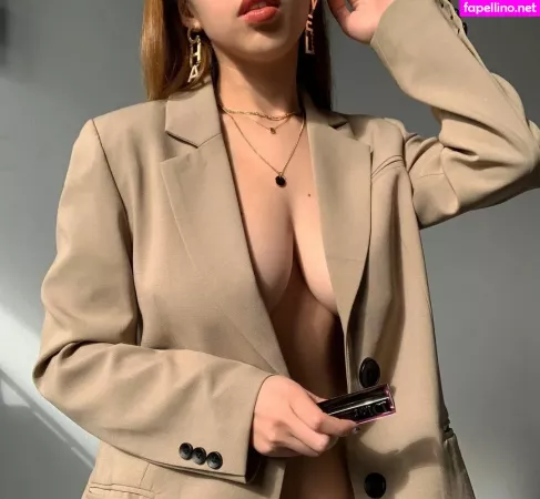 Chen OnlyFans Thumbnail #Aq2wU3byIQ