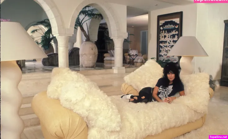 Cher 1 OnlyFans Thumbnail #kmWS2LQ9DE