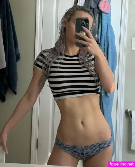 Cherenoble OnlyFans Thumbnail #YZdrebDBnX