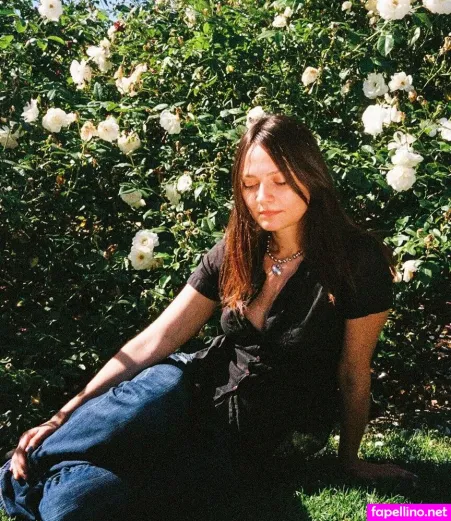 Cherry Glazerr OnlyFans Thumbnail #5O4nWBUI6m