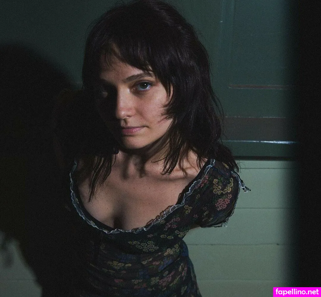 Clementine Creevy, cherryglazerr Nude Leaked OnlyFans Photo #9jXxEaq6s9