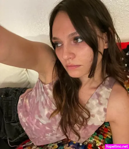 Cherry Glazerr OnlyFans Thumbnail #OraqCE3Pjf