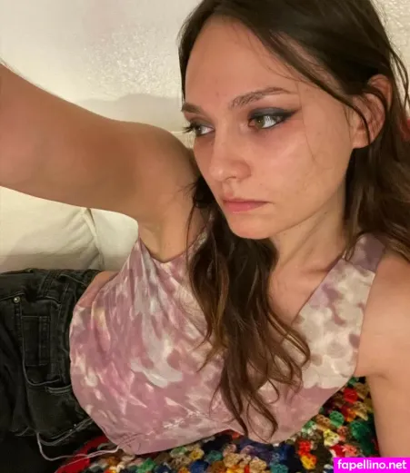 Cherry Glazerr OnlyFans Thumbnail #ZMdG4ytfcD