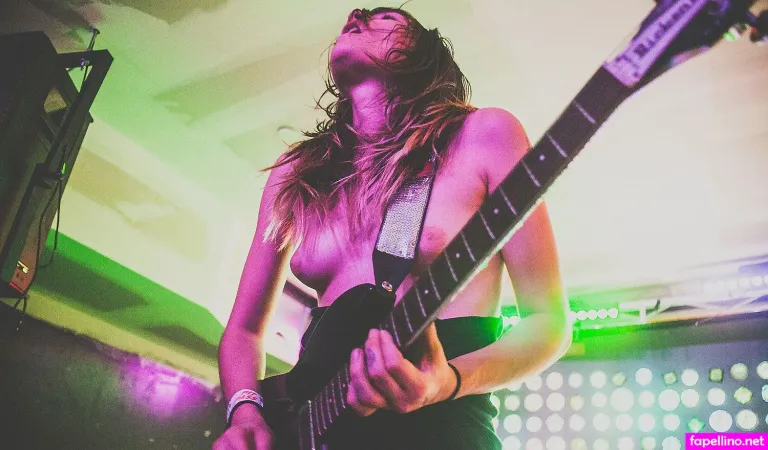 Cherry Glazerr OnlyFans Thumbnail #bnn058M8Ll