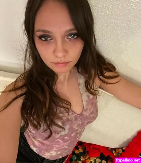 Cherry Glazerr OnlyFans Thumbnail #f2e6D6btUa