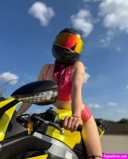 Cherrybomberrie OnlyFans Thumbnail #7CTdyyzAJW