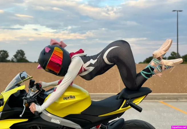 Cherrybomberrie OnlyFans Thumbnail #CwWHFvWUM7