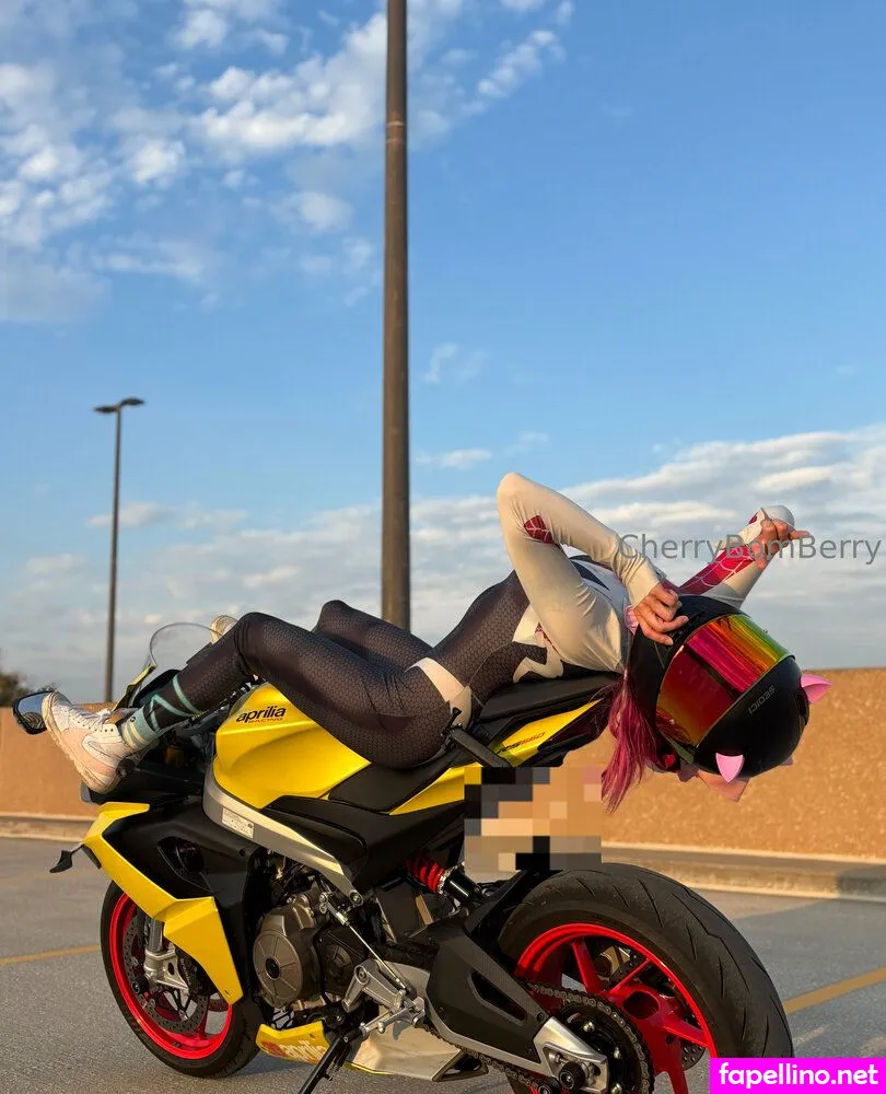 cherry_bombombb, cherrybomberry Nude Leaked OnlyFans Photo #IK1St1uKUp