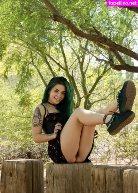 Cherrybombsuicide Xxx OnlyFans Thumbnail #1tECTw10ZO