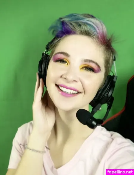 Cherryfoxjk OnlyFans Thumbnail #ZovdWDlcHd