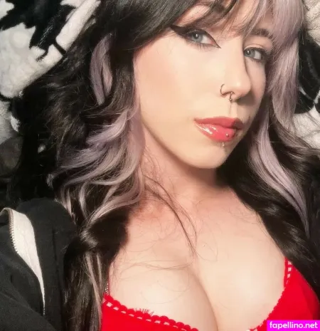 Cherryontop24 Main Profile Photo